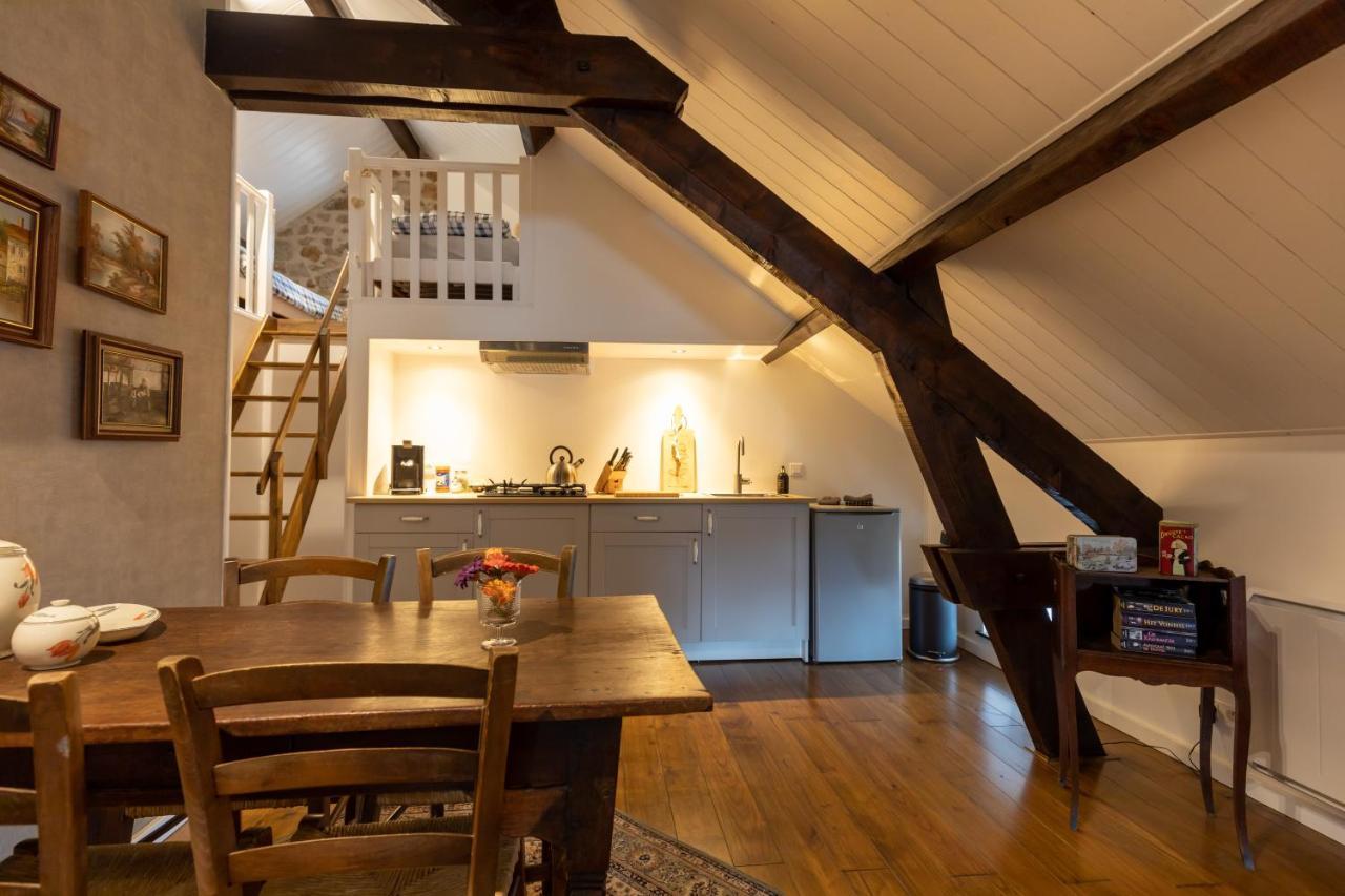Domaine La Pomme De Pin Bed & Breakfast Louroux-de-Beaune